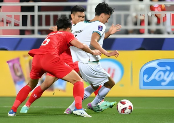 hlv-troussier-toi-qua-that-vong-chi-1-chi-tiet-nho-da-lam-anh-huong-den-ca-doi