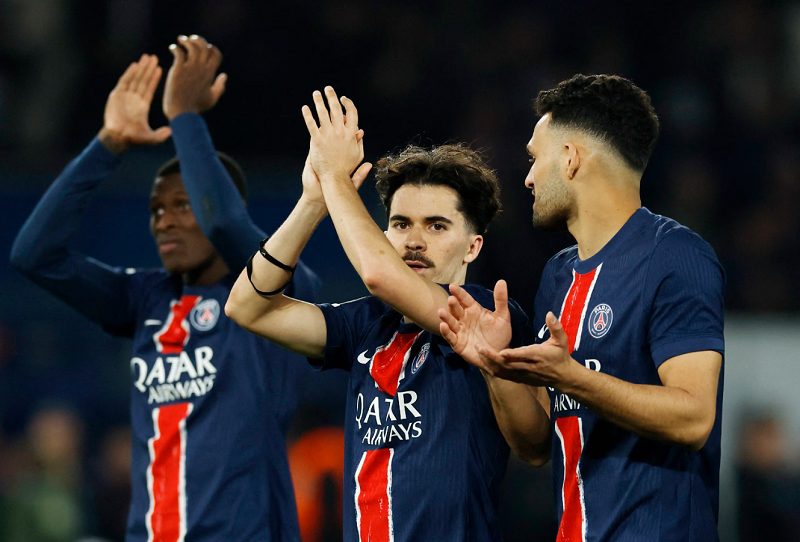 sap-dai-chien-voi-arsenal-psg-van-quyet-dinh-tung-tru-cot-ra-san-o-giai-ligue-1