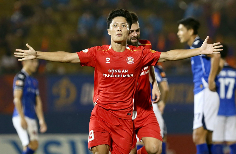 em-ho-cong-phuong-toa-sang-o-v-league-thap-hy-vong-len-u23-viet-nam