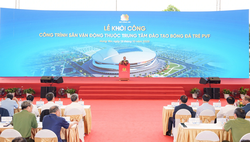 cdv-dong-nam-a-tram-tro-truoc-sieu-san-60-000-cho-ngoi-moi-cua-viet