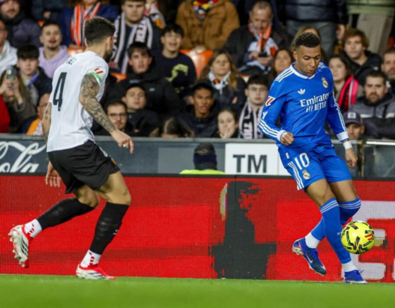 Valencia CF vs Real Madrid (03:00 – 09/02) | Xem lại trận đấu